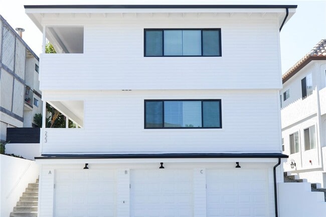 Foto del edificio - 223 Avenida De La Grulla