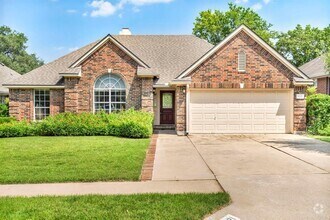 Building Photo - 8121 Forest Heights Ln