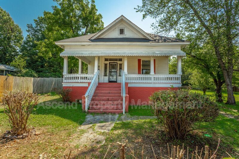 Primary Photo - 1410 Wheeler Ave