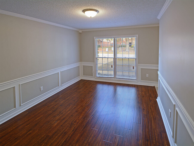 Foto del edificio - 4 bed, 2.5 bath in Cordova near Walnut Grove