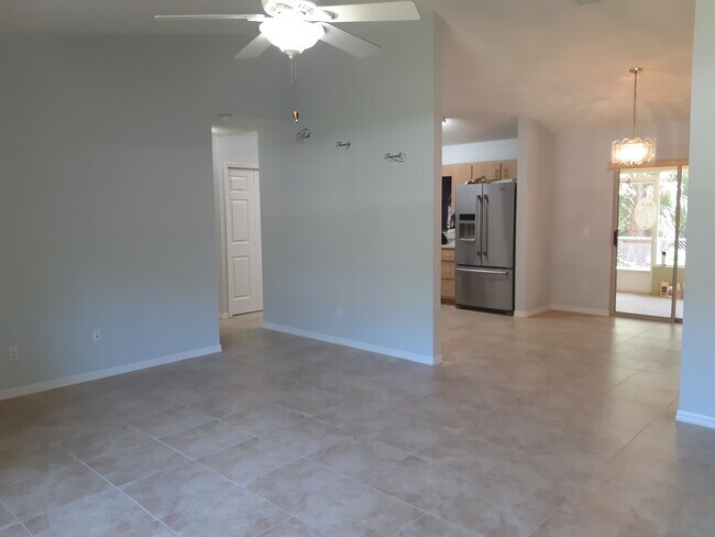 Foto del edificio - 19642 SW 54th St