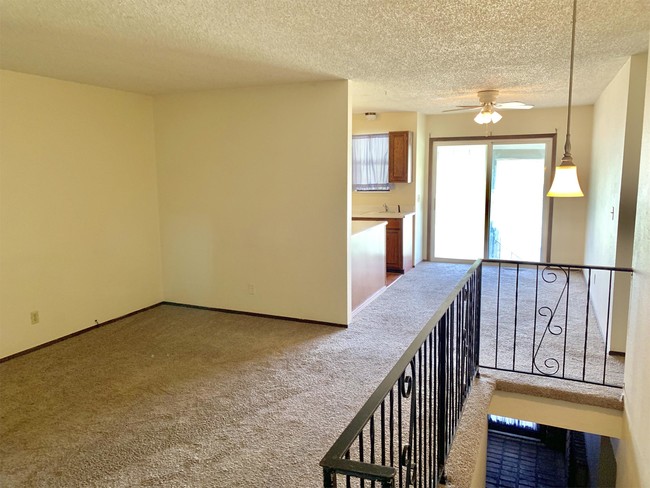 Building Photo - 1506 N Maybelle St