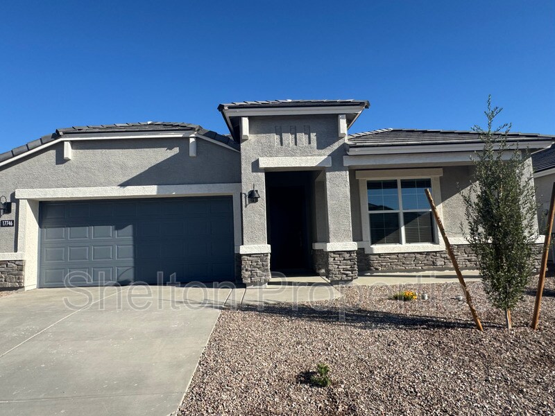 Foto principal - 17746 W Turquoise Ave