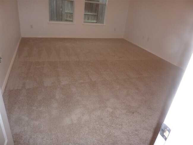 Foto del edificio - 919 Spring Source Pl