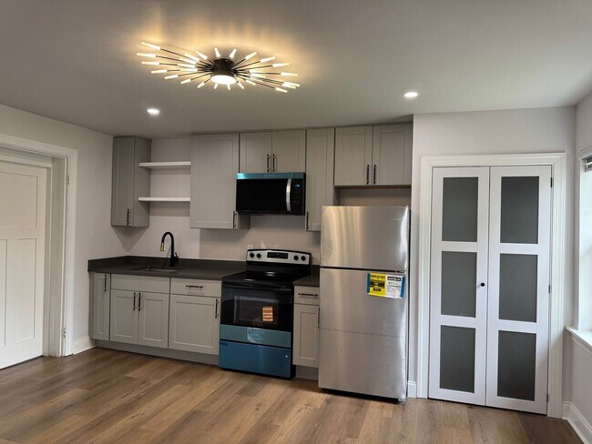 Photo - 241 Main St Apartment