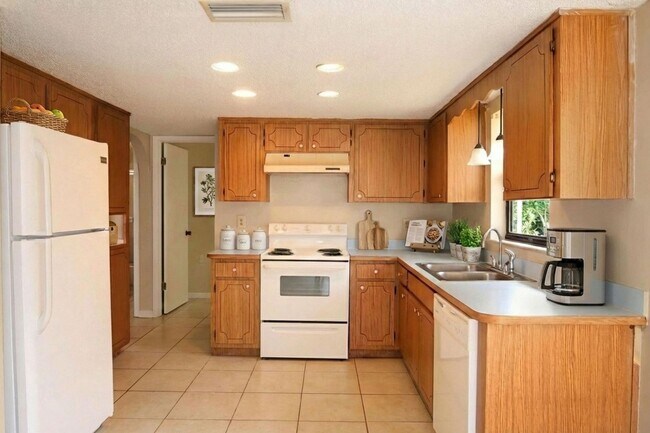 Foto del edificio - 2 Bedroom, 2 Bathroom Home for Rent in Dade City!