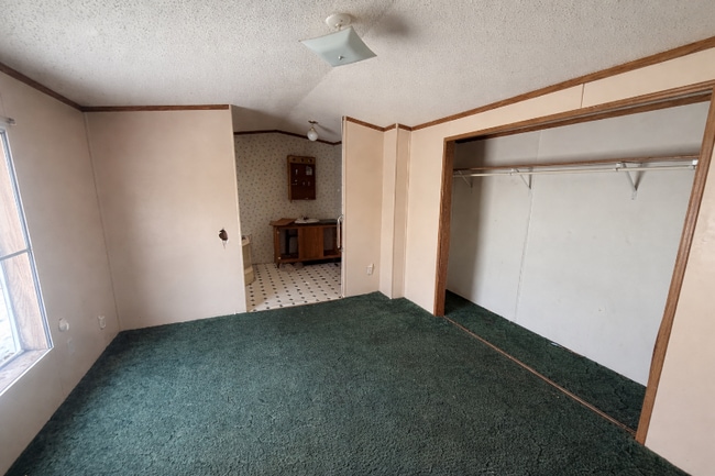 Building Photo - 11 Jacob Ln