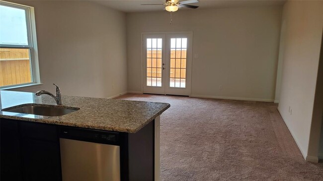 Building Photo - 413 Bracken Hl Dr