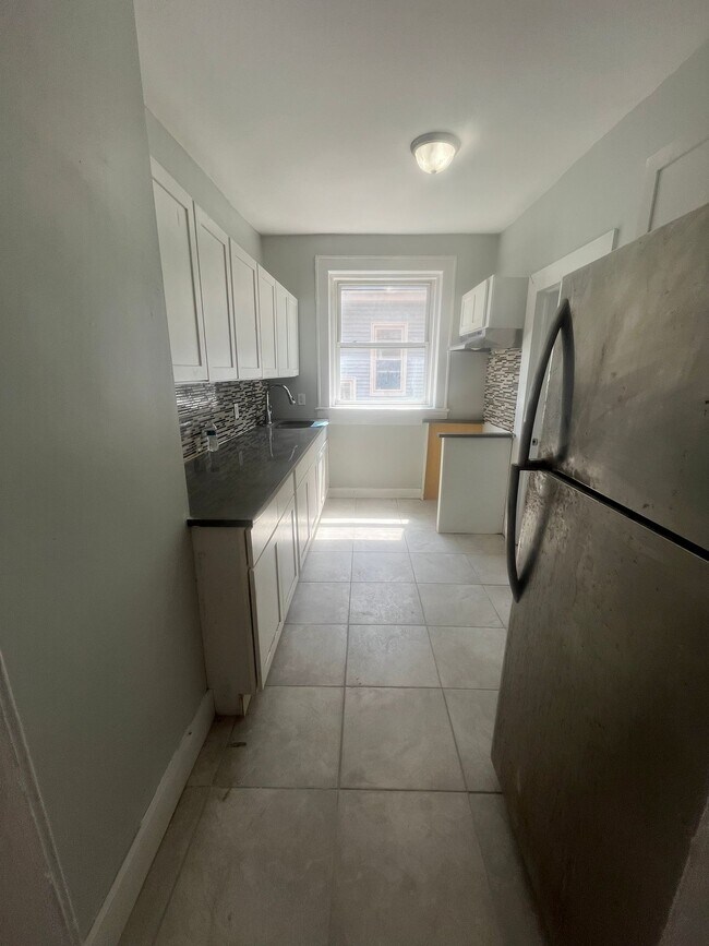 63 N Walnut 6 - 57 N Walnut St