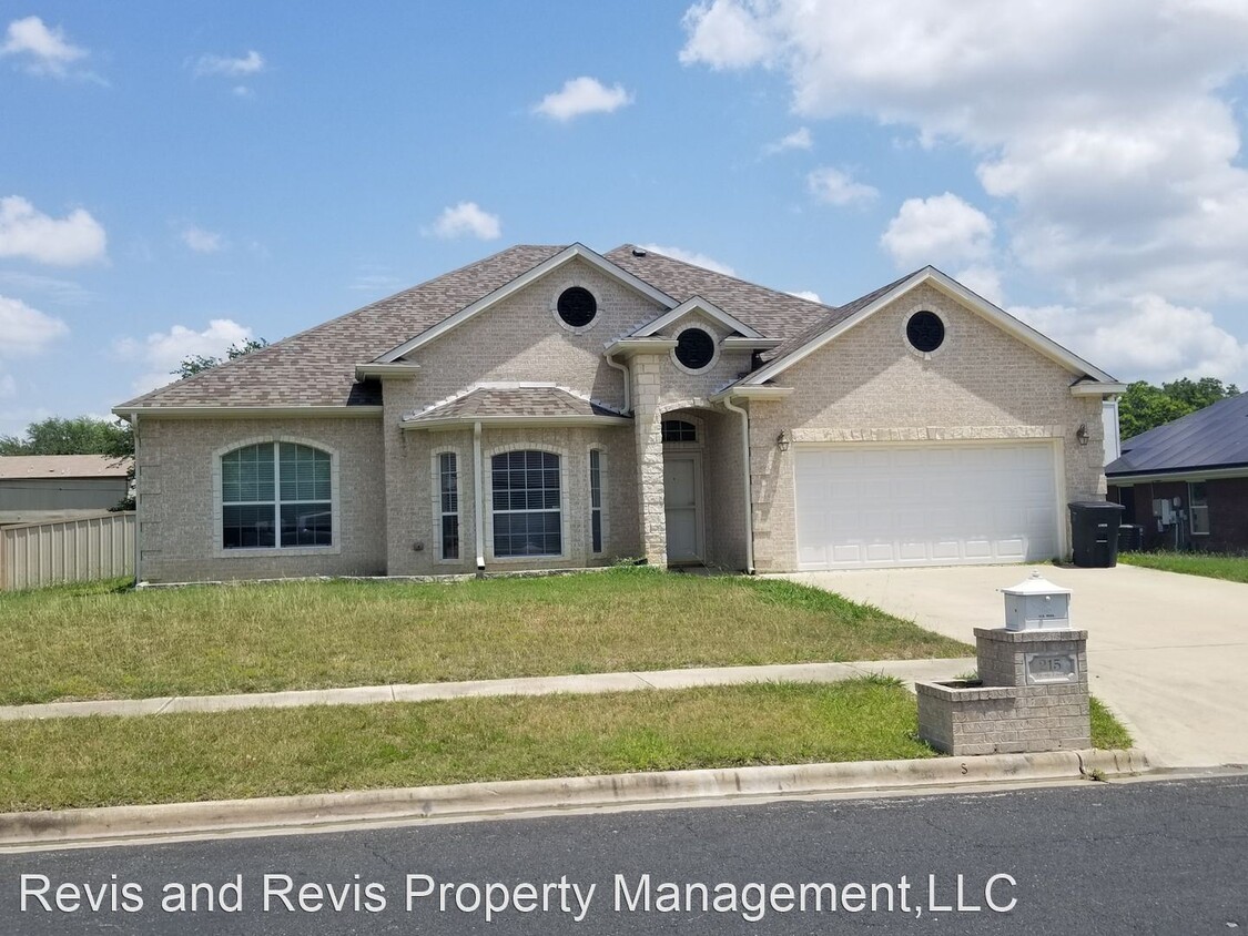 Primary Photo - 3 br, 3 bath House - 215 TURTLE CREEK DR