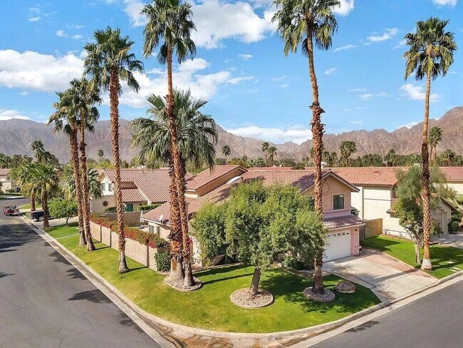 Building Photo - 3br 21/2bth