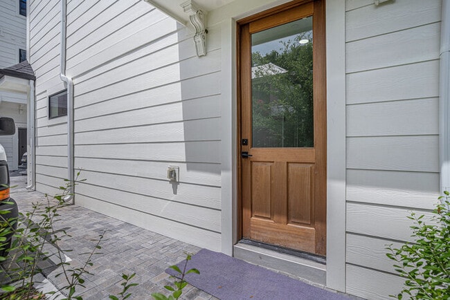 Building Photo - 1801 N Morgan St