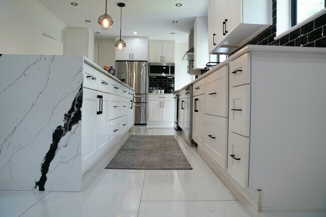 Foto del edificio - 1410 NW 192nd St