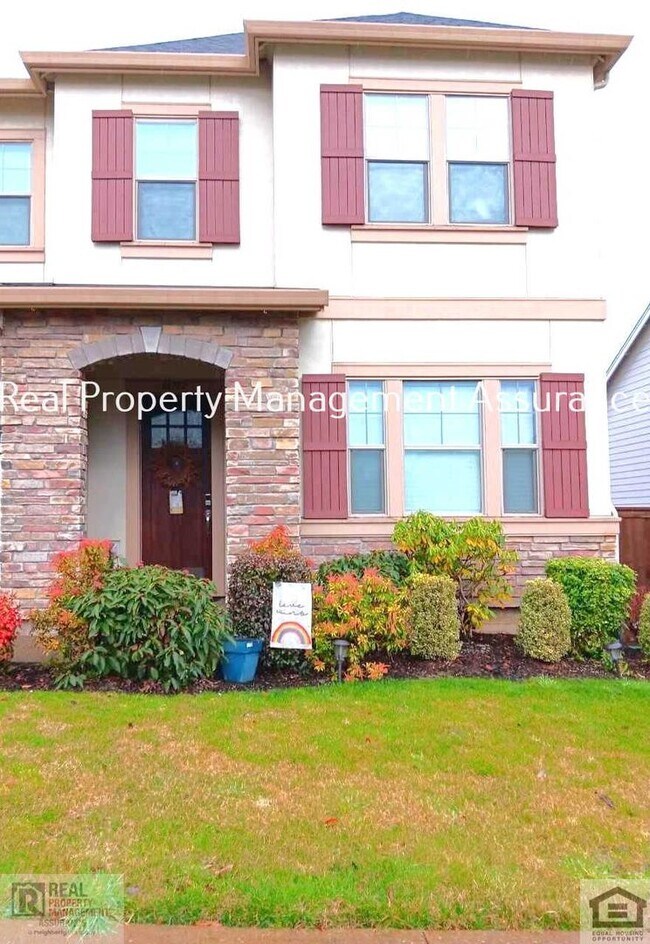 Foto del edificio - Attractive 4BR/2.5BA House In Spectacular ...