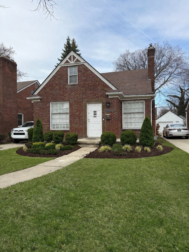 Building Photo - 4443 Grayton St