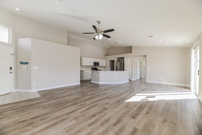 Foto del edificio - 4017 Aaron Scott St