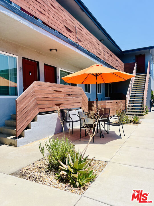 Building Photo - 1136 Spazier Ave