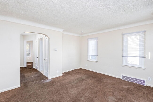 Building Photo - 20209 Revere St