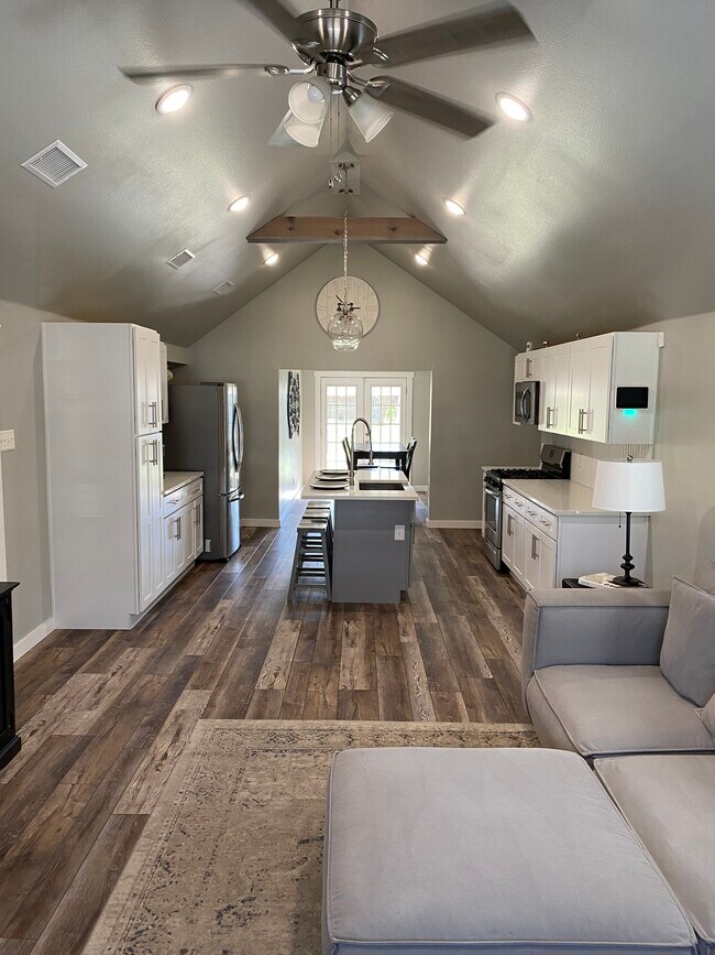 1840 Oates Dr, Dallas, TX 75228 House Rental in Dallas, TX