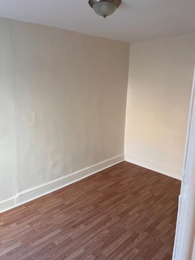 Foto del edificio - Spacious and Accommodating Home in the Har...