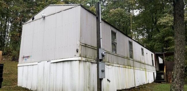 Foto del edificio - Lake Kathy Upper Trailer