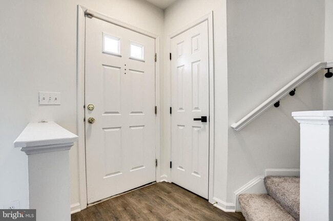 Building Photo - 15656 Three Otters Pl