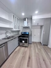 Building Photo - 925-927 Ave B