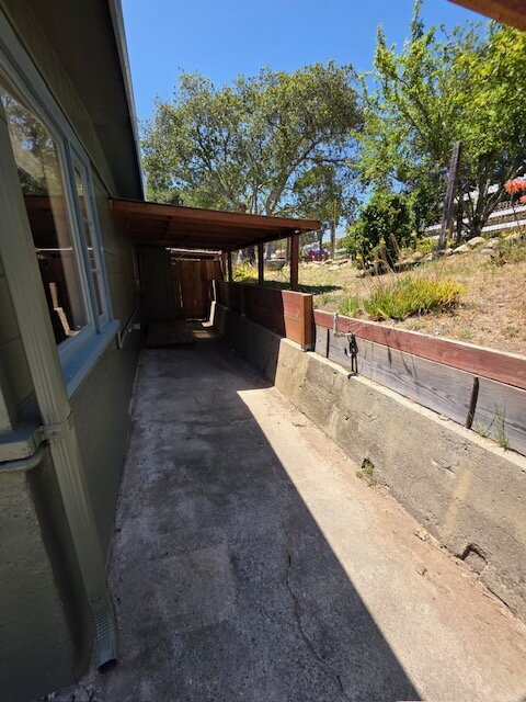 Building Photo - Peaceful Soquel 2 bd / 1 ba Bungalow with ...