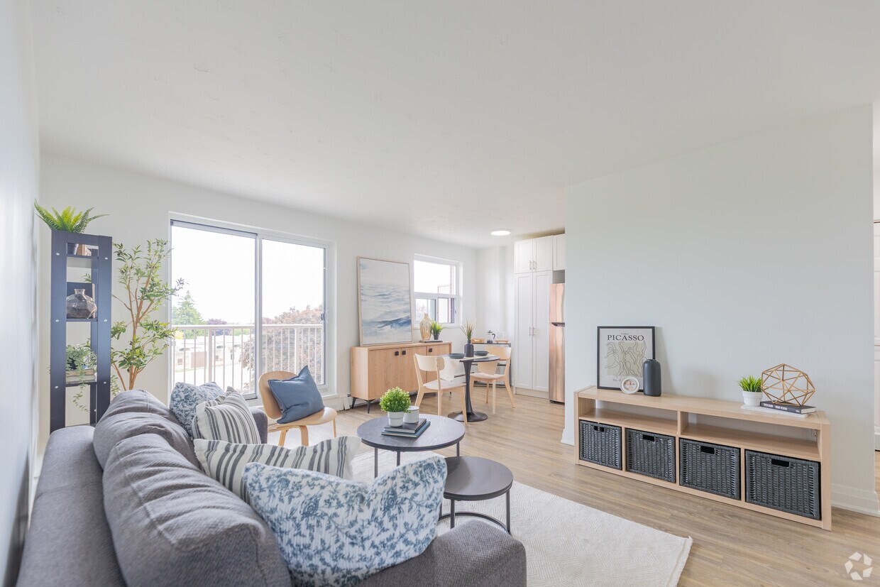 1 chambre, 1 salle de bain - Salon - 718 Lawrence
