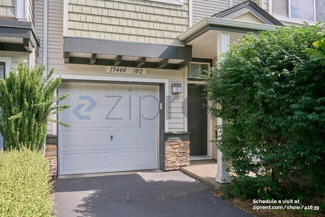 Building Photo - 15440 SW Mallard Dr