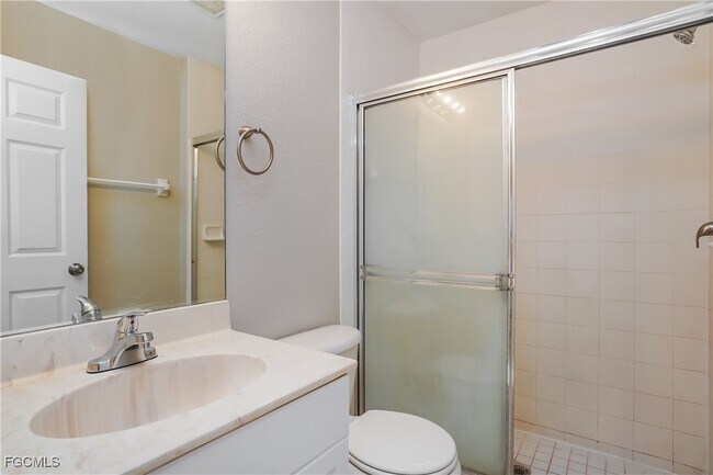 Building Photo - 1032 Halby Ave S