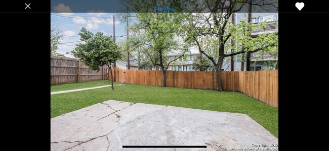 fully fenced backyard - 1139 W Russell Plz