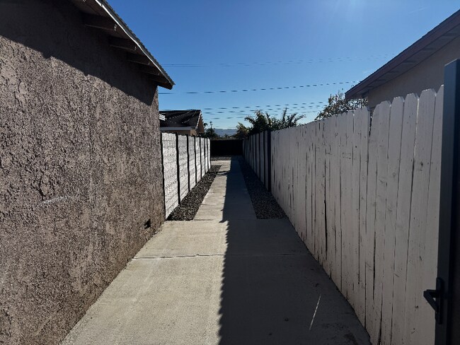 Foto del edificio - 24953 Union St