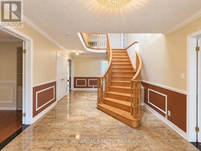Building Photo - 21 Strawberry Hills Dr