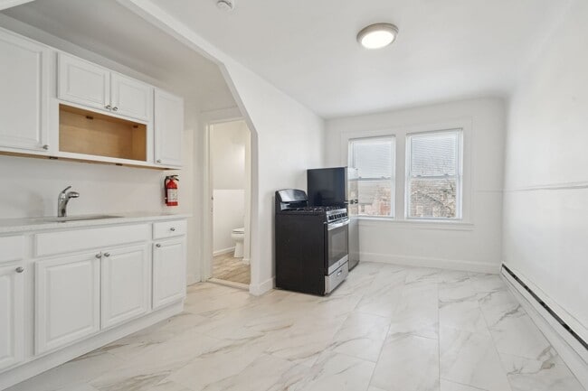 Foto del edificio - 403 Abington Ave