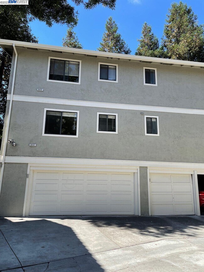Building Photo - 38461 Princeton Terrace