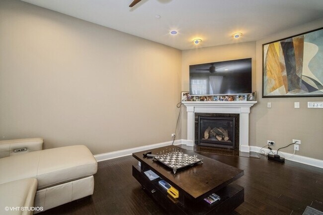 Foto del edificio - 3257 Coral Ln