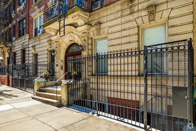 Foto del edificio - 328 W 96th St