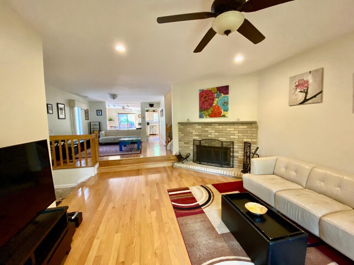 252 Sunset Key, Secaucus, NJ 07094 Condo for Rent in Secaucus, NJ