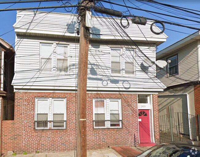 Weequahic Park Circle Apartments for Rent with Parking Hillside, NJ