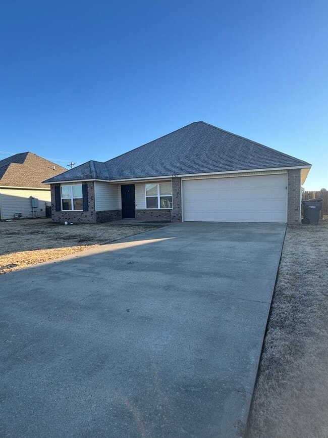 Building Photo - 3706 Churchill Dr