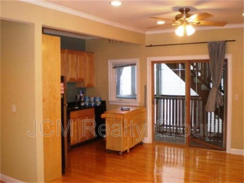 Photo - 487 E 7Th Street