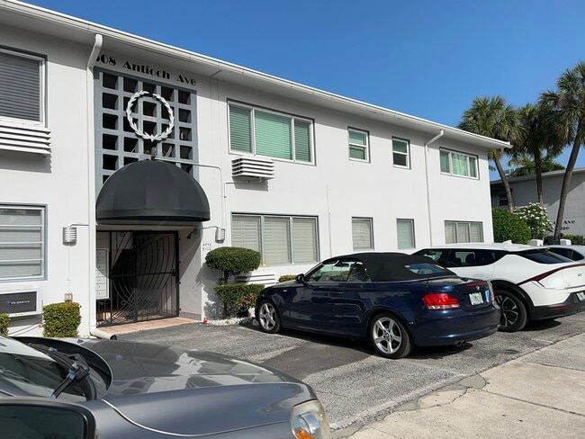 Building Photo - 508 Antioch Ave