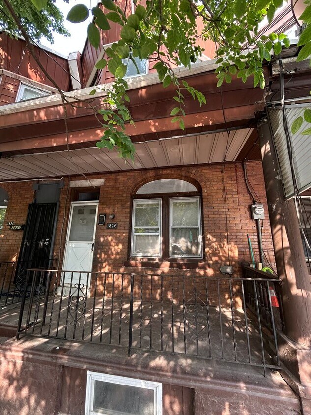 Primary Photo - 1826 S 6th St