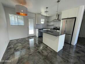 Building Photo - 3416 N 37th St