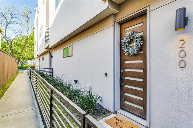 Foto del edificio - 5914 Lindell Ave