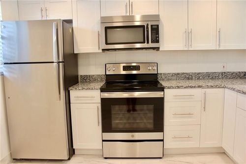 Primary Photo - 1400 NE 53rd Ct