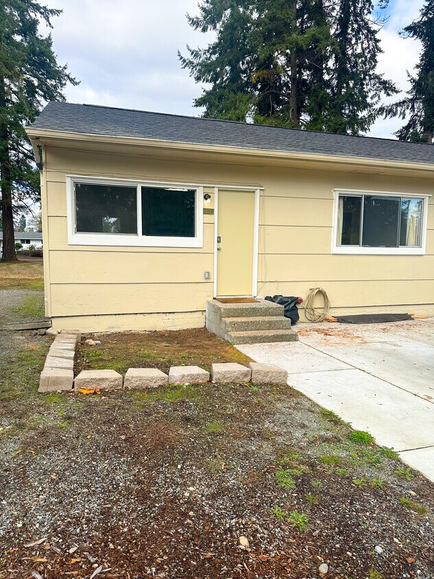 Primary Photo - 9823 N Gate Rd SW