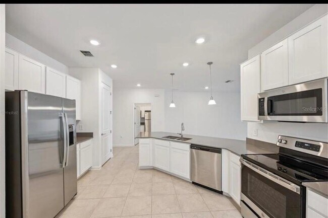 Foto del edificio - 4270 Eastminster Rd