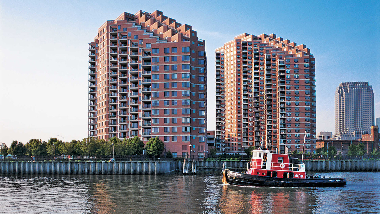 Portside Towers Apartments - Portside Towers